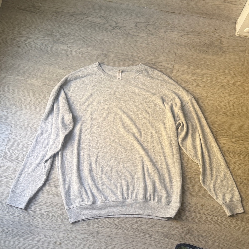 Alo YogaMen's Gray Sweater